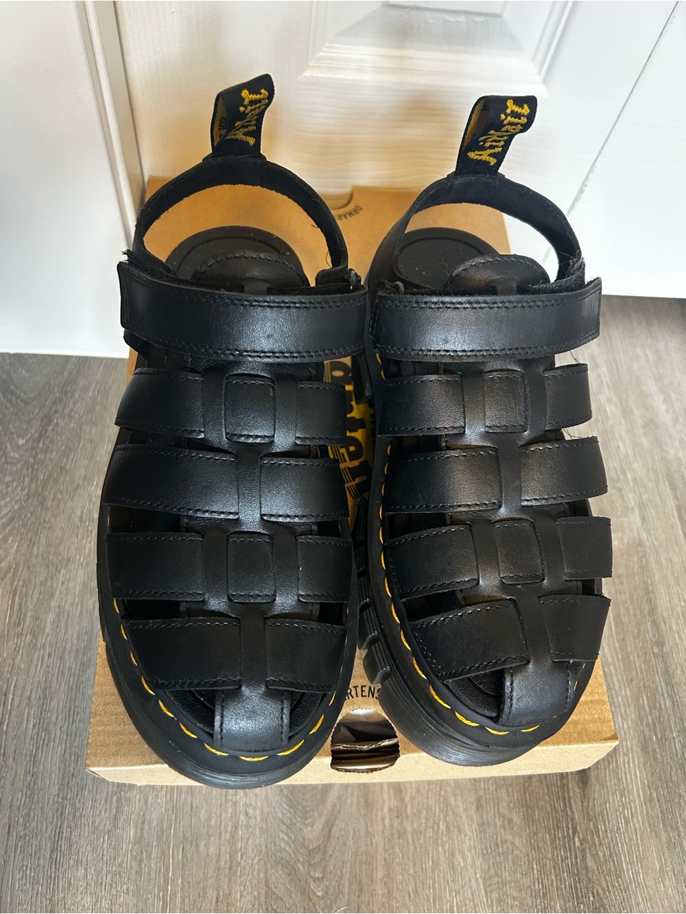 Doc Martens Ricki Fisherman Sandal Nappa Lux